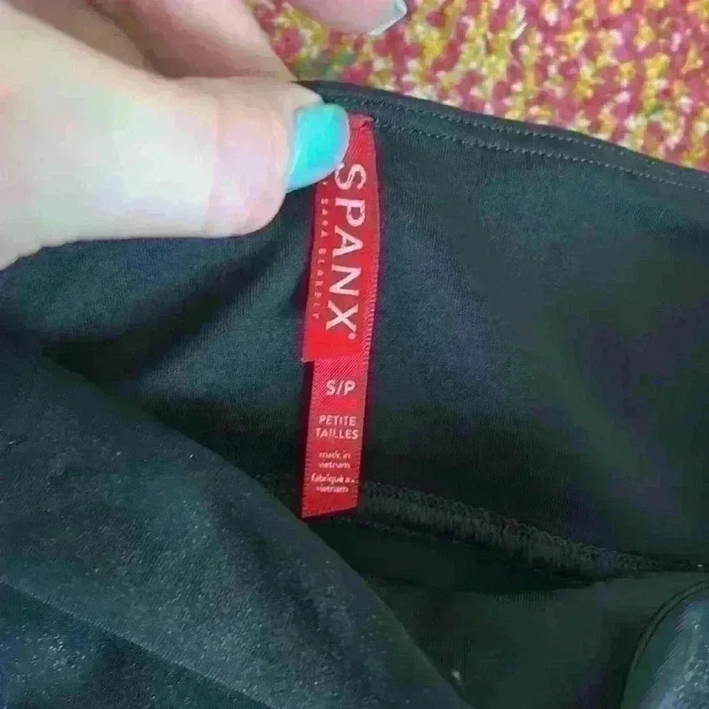 Spanx black metallic leggings - Picture 3 of 4